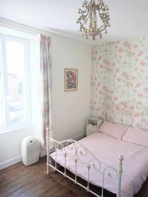 Montemboeuf Centre Town House Free Wifi Villa Bagian luar foto
